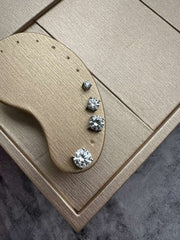 Unmatched brilliance, timeless elegance.
These moissanite stud earrings are crafted in 925 sterling silver, designed to capture light with an exceptional sparkle that rivals diamonds. Each stone is hand-set to ensure clarity, fire, and durability — moissanite ranks 9.25 on the Mohs scale, making it one of the hardest and most brilliant gemstones available.
